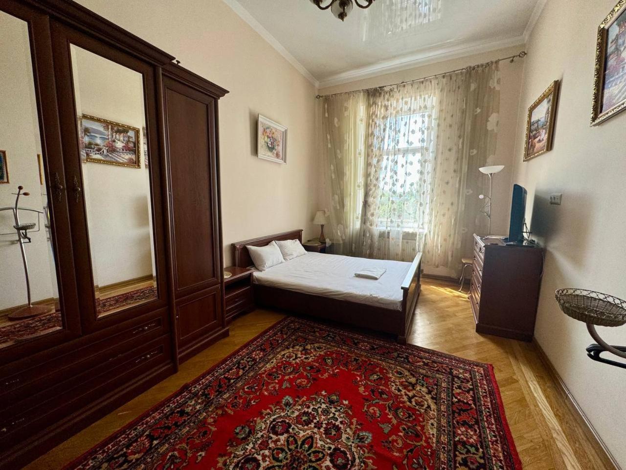 Central Apartments Odessa Luaran gambar