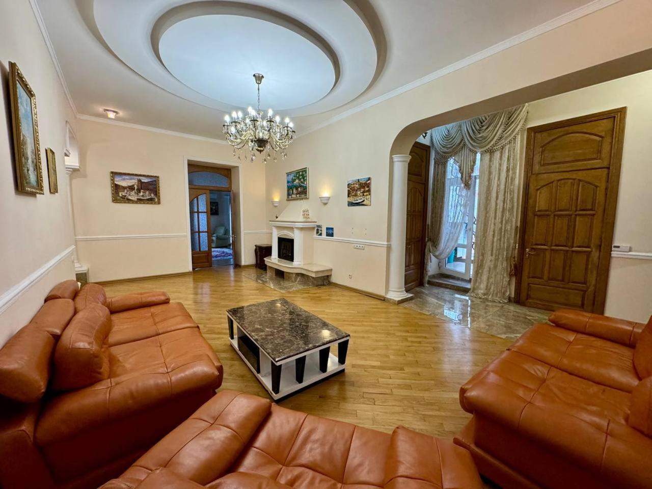 Central Apartments Odessa Luaran gambar